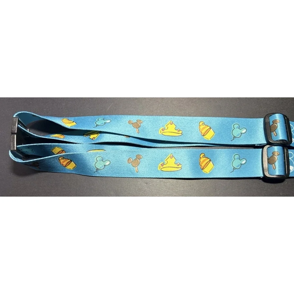 Disney Vacation Club Member Adjustable Lanyard Blue Snack Symbols 2024‎ DVC
